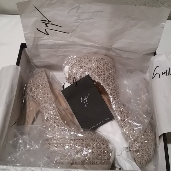 Giuseppe Zanotti Heels NEW IN BOX! Sz10 (Eur40) - Picture 2 of 9